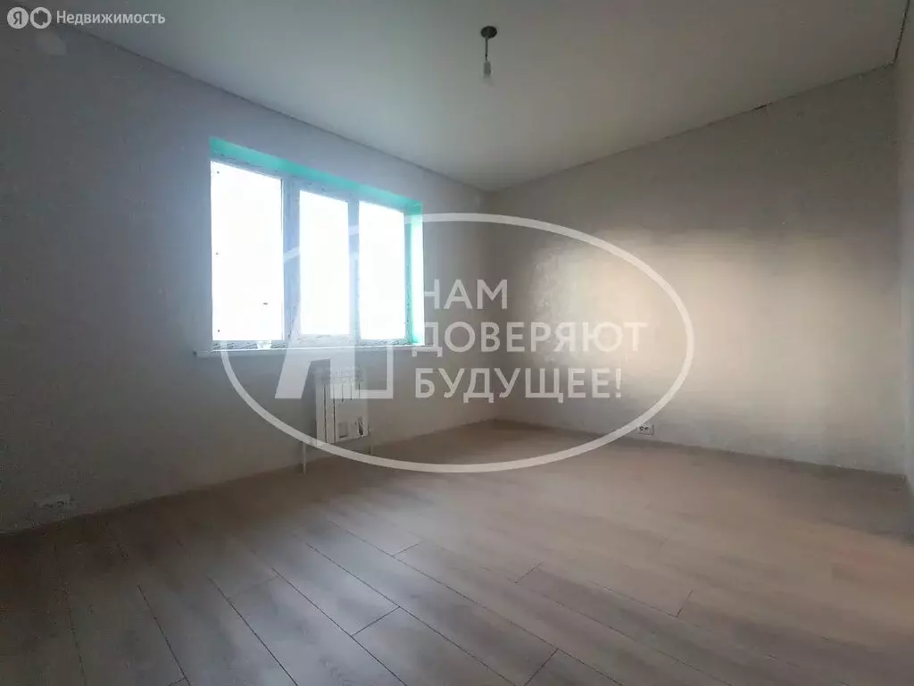 3-комнатная квартира: Пермь, улица Мильчакова, 37 (68 м) - Фото 0