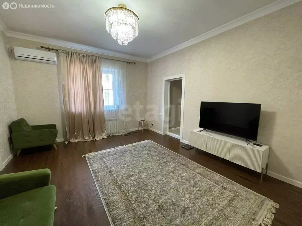 3-комнатная квартира: Махачкала, улица Рустамова, 38 (85 м) - Фото 2