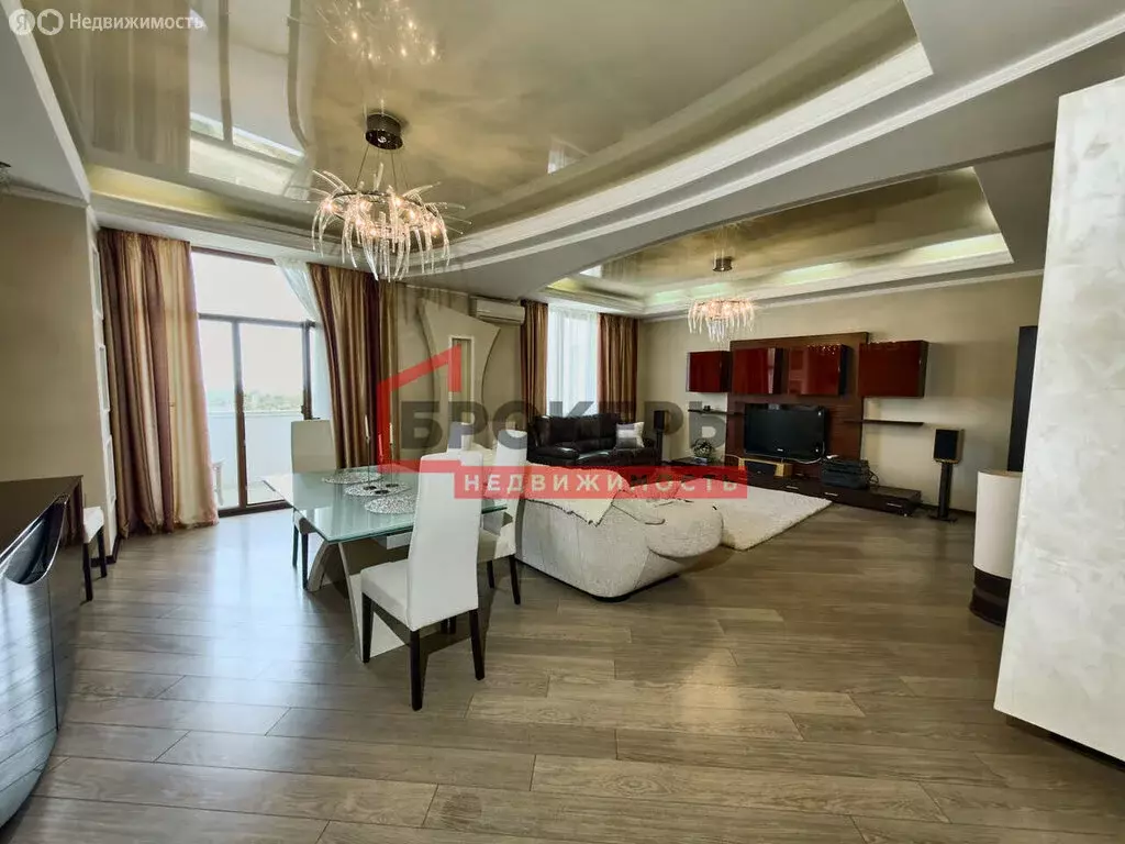 3-комнатная квартира: Севастополь, улица Ефремова, 13Б (142.1 м) - Фото 1
