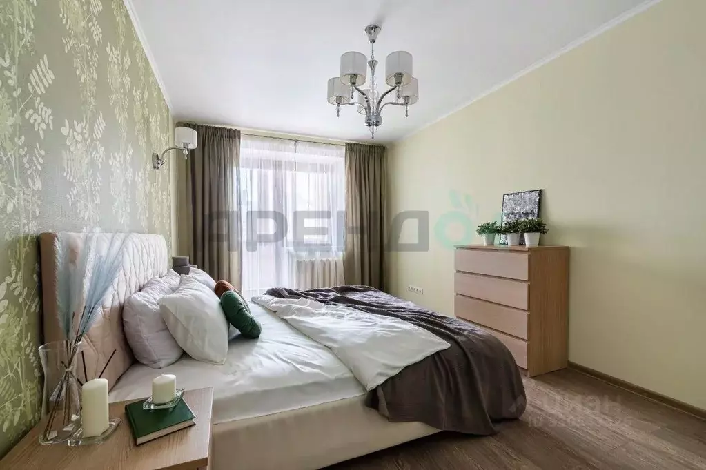3-к кв. Татарстан, Казань ул. Мидхата Булатова, 5 (110.0 м) - Фото 1
