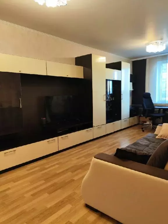 Продается 2-комнатная квартира - Фото 1