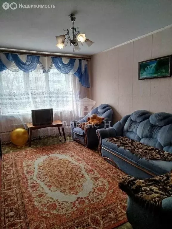 3-комнатная квартира: Азов, улица Ленина, 124 (63.8 м) - Фото 0