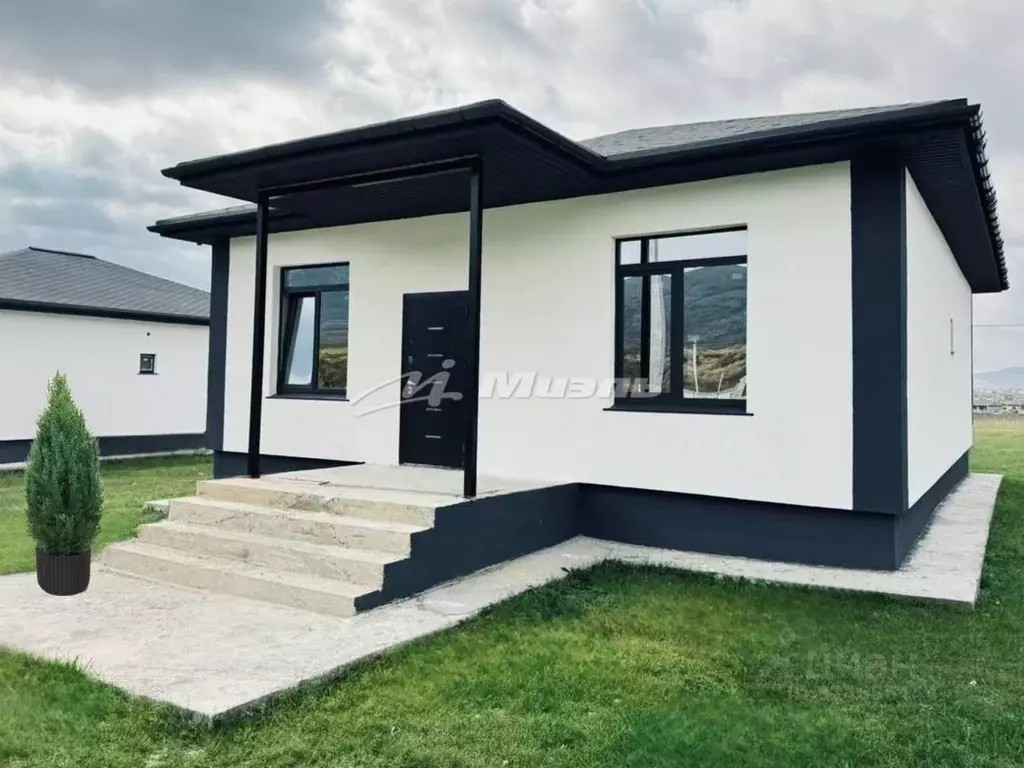 Дом в Крым, Симферопольский район, Добровское с/пос, с. Перевальное ... - Фото 1