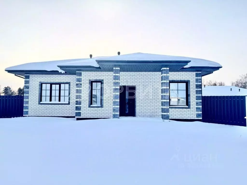 Дом в Тюменская область, Тюменский муниципальный округ, с. Кулаково, ... - Фото 1