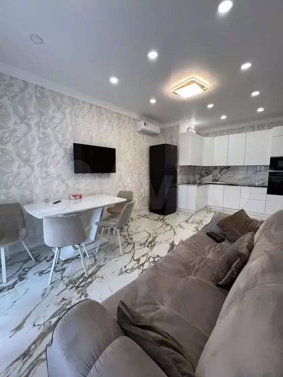 3-к. квартира, 70 м, 23/28 эт. - Фото 1