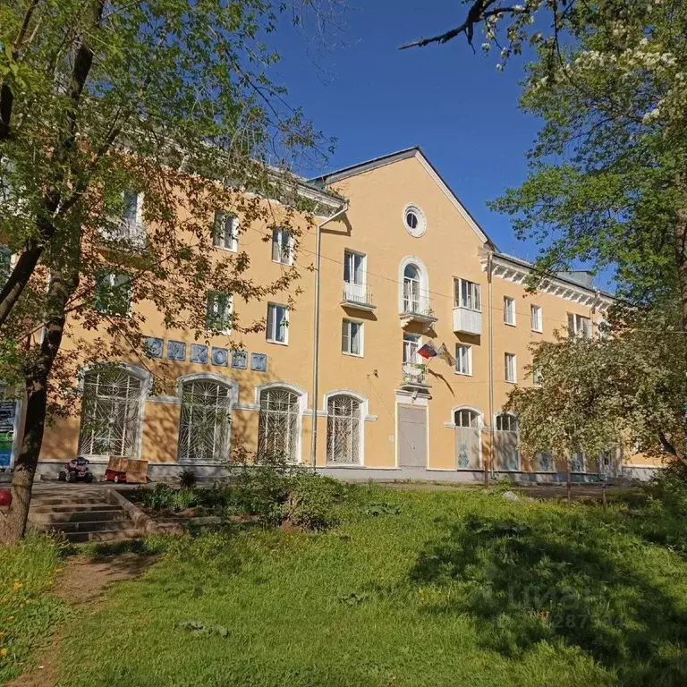 2-к кв. Свердловская область, Кушва Магистральная ул., 2 (57.9 м) - Фото 0