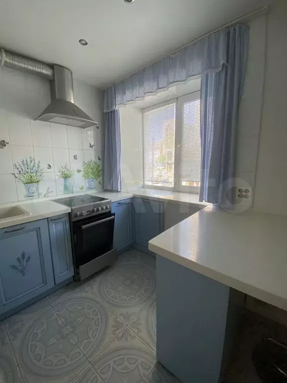1-к. квартира, 50 м, 2/10 эт. - Фото 1