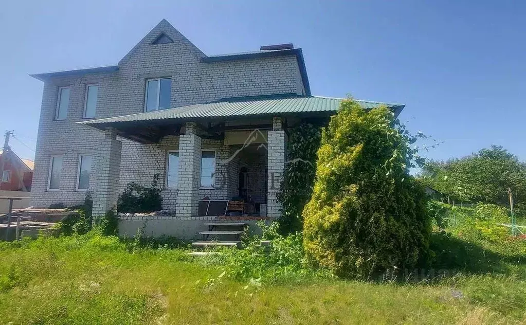 Дом в Белгородская область, Старый Оскол Абрикосовая ул. (220 м) - Фото 0