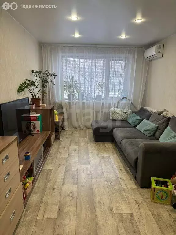 2-комнатная квартира: Абакан, улица Комарова, 2 (44.2 м) - Фото 1