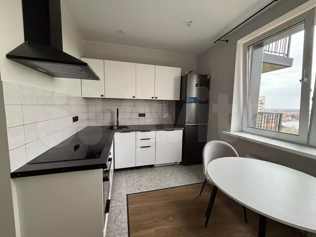 2-к. квартира, 50 м, 15/17 эт. - Фото 0
