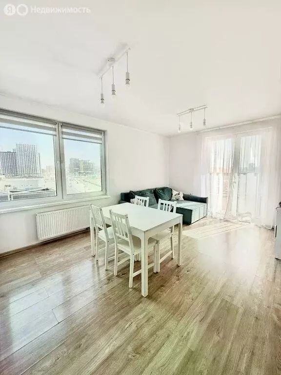 2-комнатная квартира: Тюмень, улица Ю.-Р.Г. Эрвье, 32к1 (62.8 м) - Фото 2