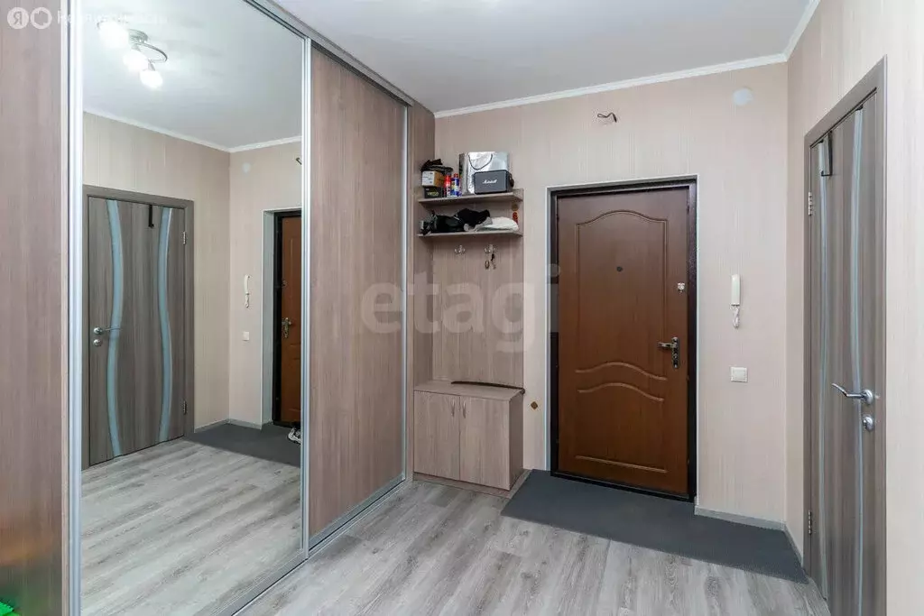 1-комнатная квартира: Тюмень, улица Прокопия Артамонова, 8 (41 м) - Фото 2