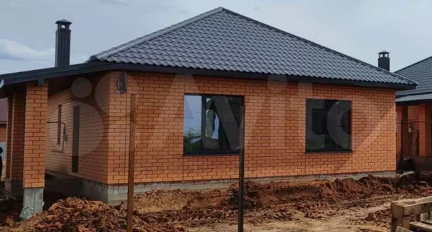 Дом 100 м на участке 6 сот. - Фото 1