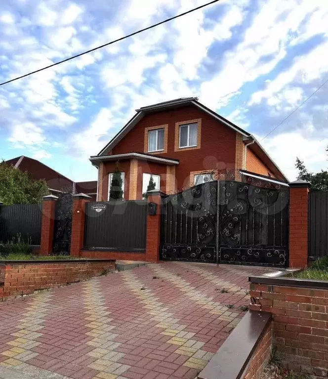 Дом 248 м на участке 10,5 сот. - Фото 0
