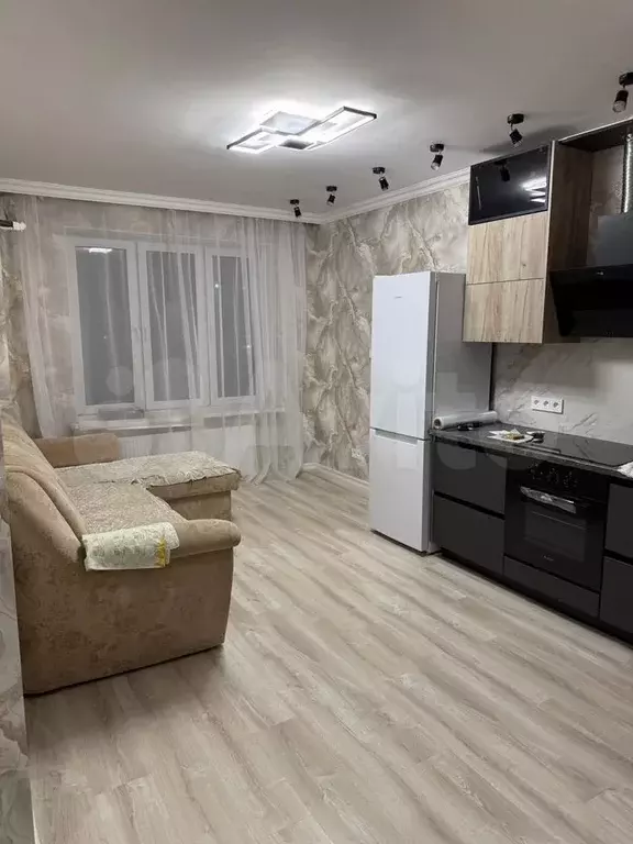 2-к. квартира, 37 м, 2/21 эт. - Фото 0
