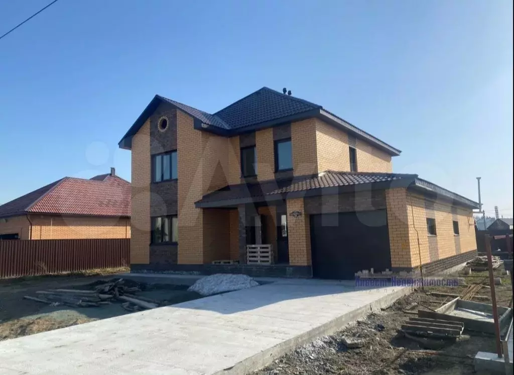 Дом 220 м на участке 9 сот. - Фото 1