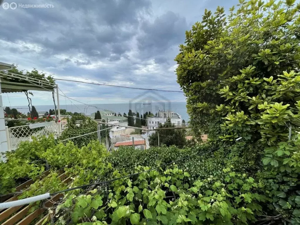 2-комнатная квартира: Ялта, Поликуровская улица, 5 (54 м) - Фото 2