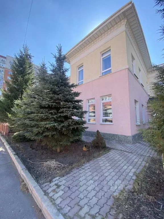 4-к кв. Омская область, Омск ул. Сазонова, 47 (160.0 м) - Фото 1
