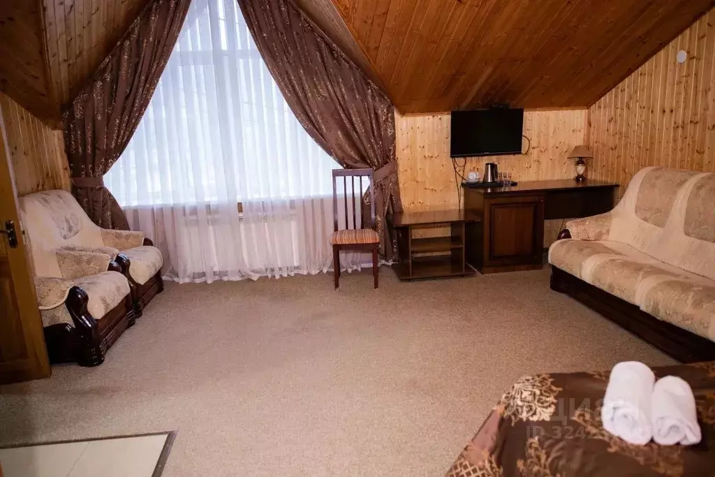 Комната Карачаево-Черкесия, Домбай кп ул. Карачаевская, 62 - Фото 1