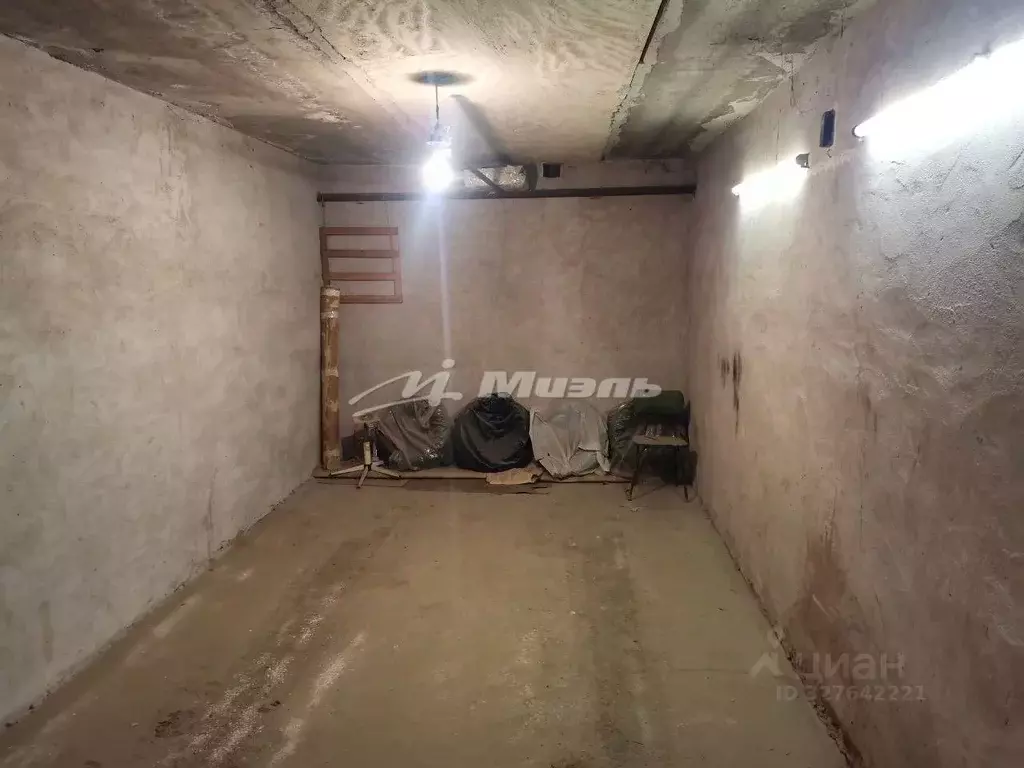 Гараж в Крым, Симферополь ул. Дмитрия Ульянова, 68 (18 м) - Фото 1