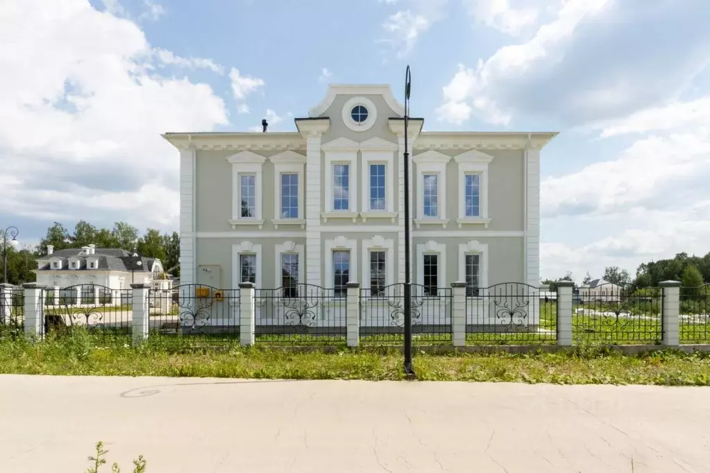 Дом в Москва д. Пушкино, Монплезир-Пушкино кп, 28 (230 м) - Фото 0