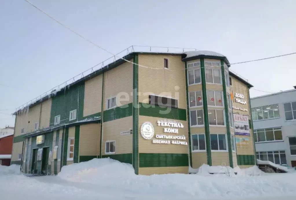 Торговая площадь в Коми, Усинск ул. Строителей, 10А (1121 м) - Фото 0