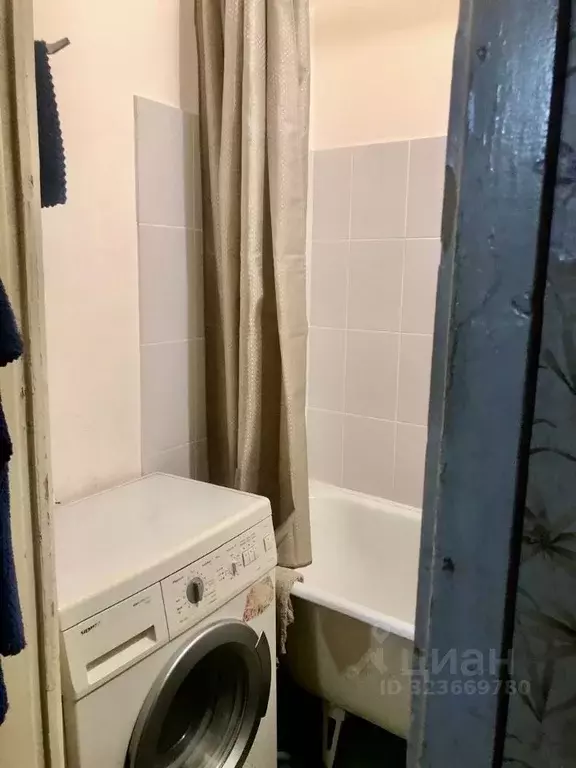 3-к кв. Саратовская область, Саратов ул. Имени Н.Г. Чернышевского, 14 ... - Фото 0