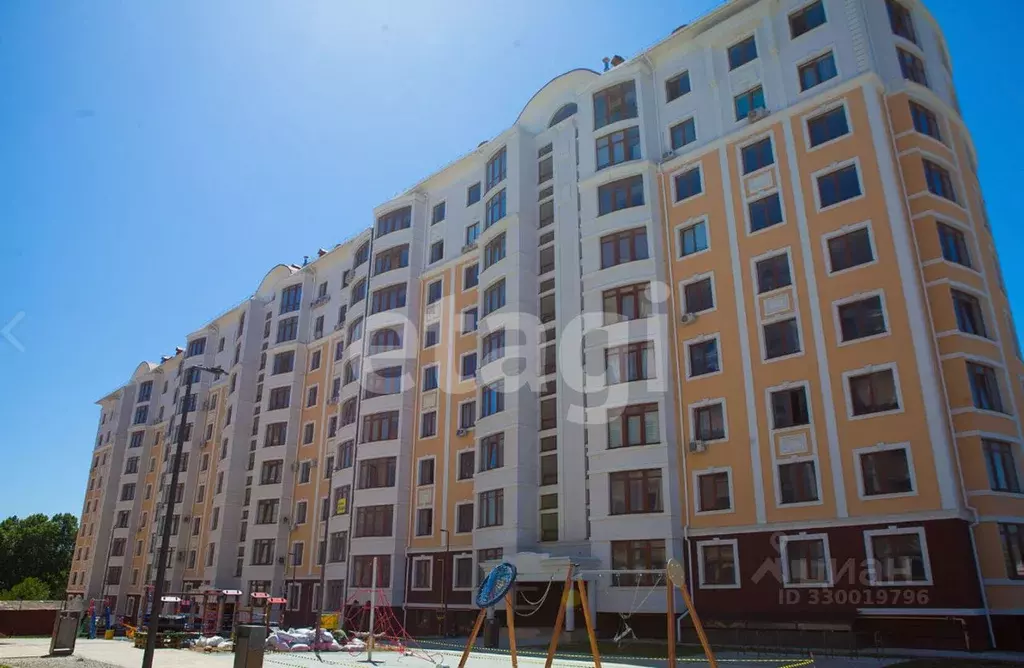 3-к кв. Крым, Симферополь ул. Битакская (71.2 м) - Фото 0