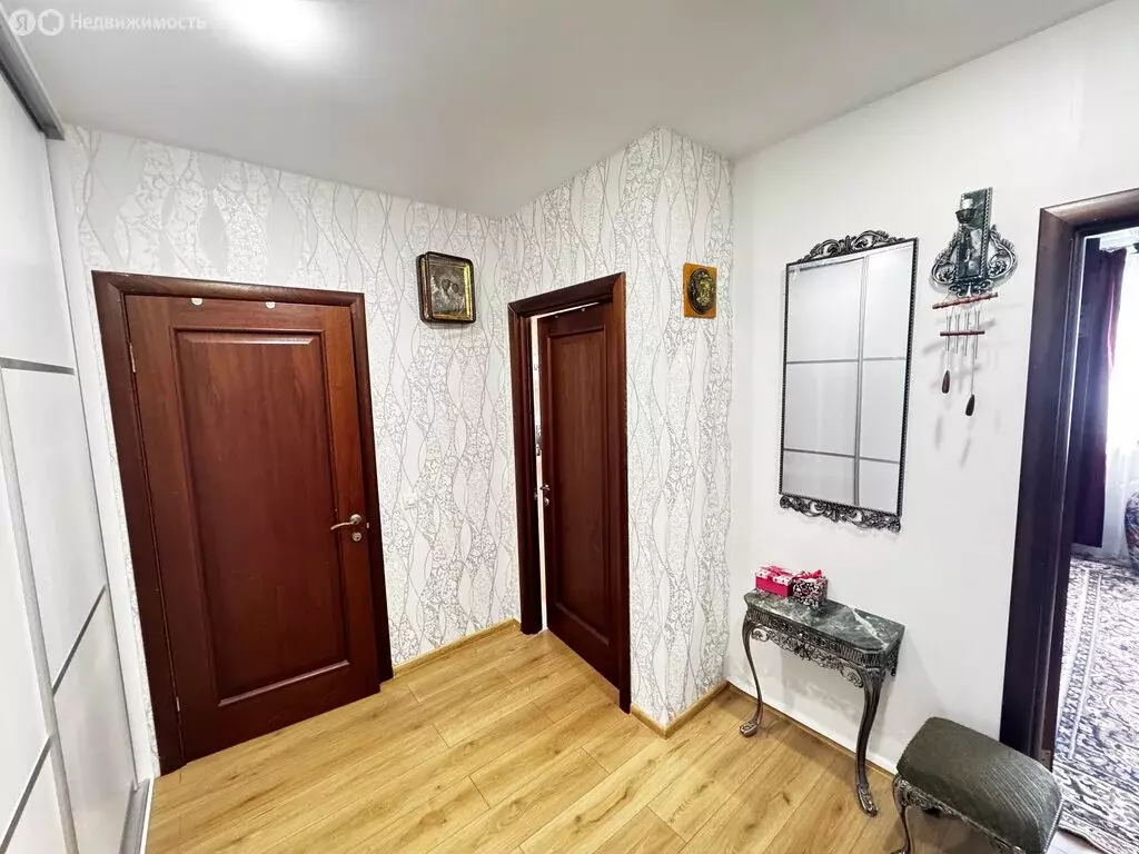 2-комнатная квартира: Екатеринбург, улица Татищева, 92 (61 м) - Фото 1