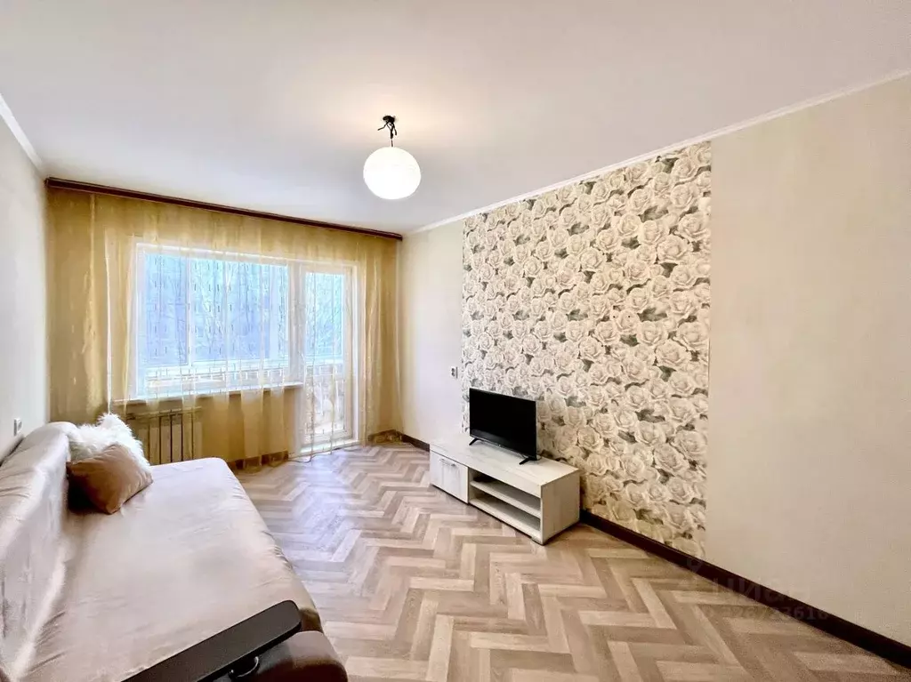 1-к кв. Иркутская область, Иркутск Волгоградская ул., 45 (29.6 м) - Фото 1