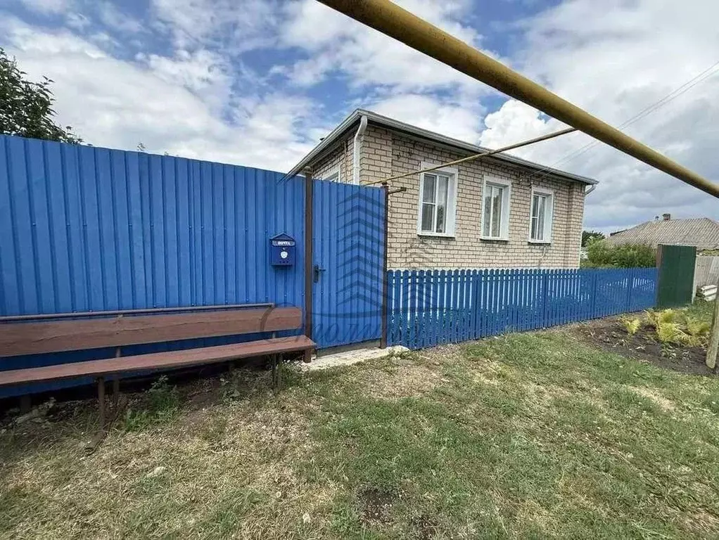 Дом в Белгородская область, Красненский муниципальный округ, с. ... - Фото 1
