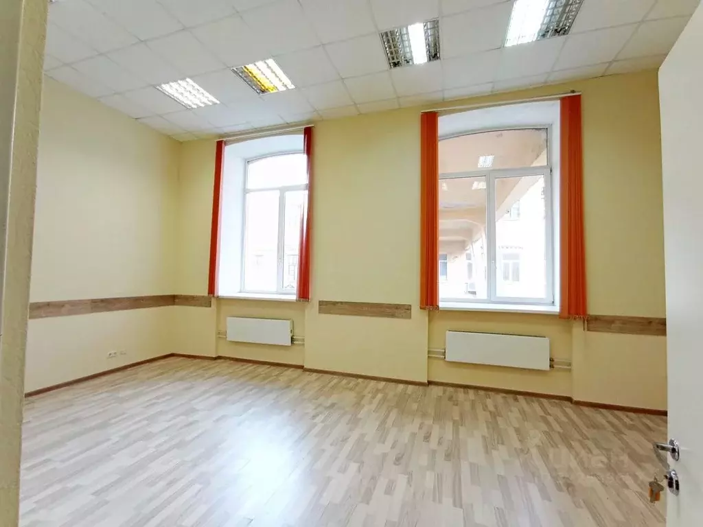 Офис в Санкт-Петербург 5-я Васильевского острова линия, 70 (41 м) - Фото 1