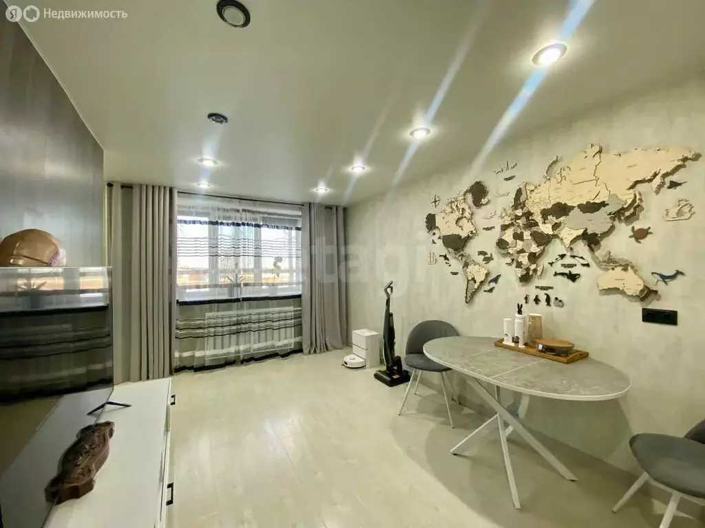 3-комнатная квартира: Коряжма, улица Набережная им. Н. Островского, 42 ... - Фото 1