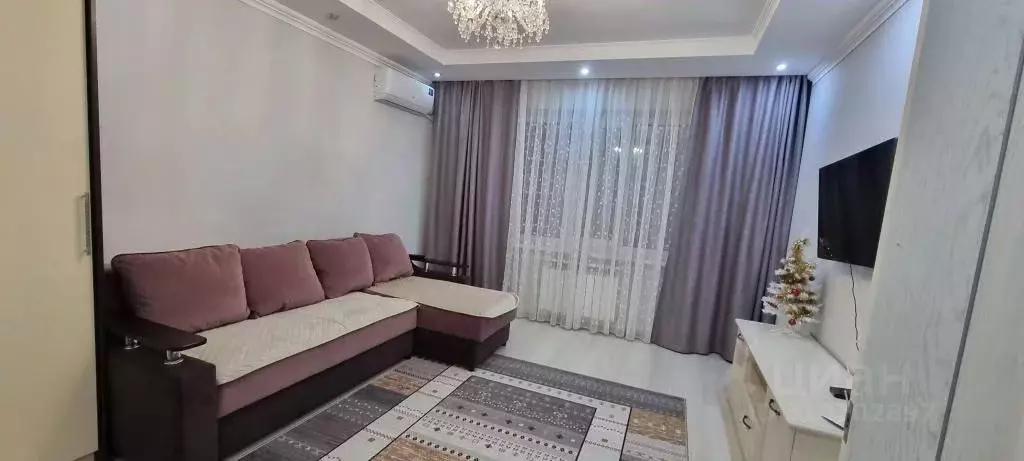 2-к кв. Калмыкия, Элиста ул. Номто Очирова, 8 (60.0 м) - Фото 0