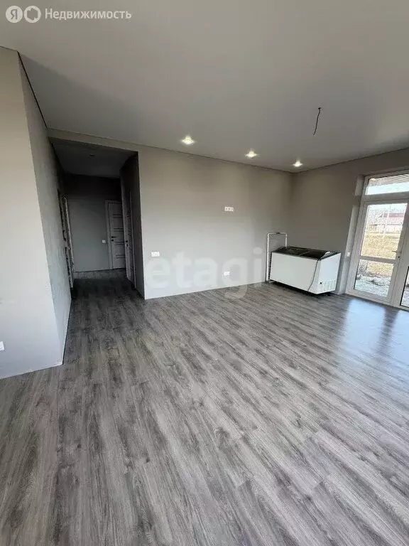 Дом в Заводоуковск, улица Ветеранов Труда (105 м) - Фото 1