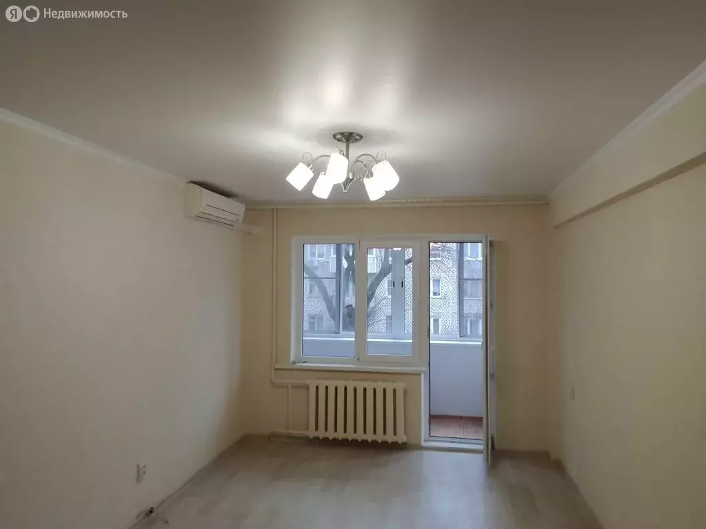 3-комнатная квартира: Калуга, улица Суворова, 54 (63 м) - Фото 0