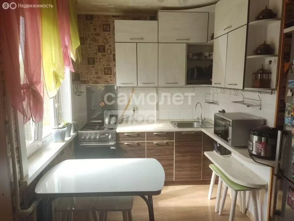 3-комнатная квартира: Бийск, Ленинградская улица, 109 (49.9 м) - Фото 2