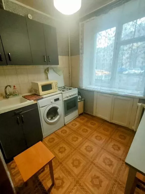 3-к кв. Московская область, Домодедово пл. Гагарина, 6 (60.0 м) - Фото 1