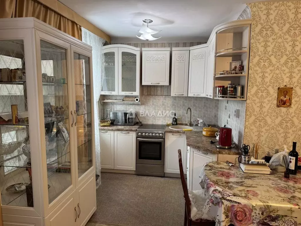 3-к кв. Бурятия, Улан-Удэ ул. Димитрова, 2 (54.0 м) - Фото 2