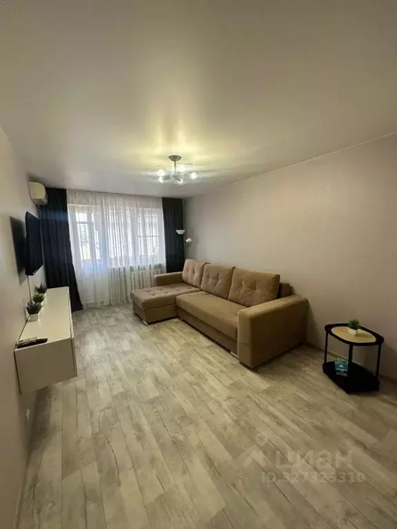 2-к кв. Волгоградская область, Волгоград бул. Энгельса, 3 (45.0 м) - Фото 1