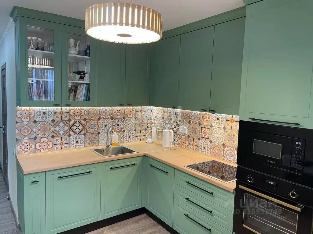 3-к кв. Алтайский край, Бийск ул. Александра Радищева, 1/1 (85.6 м) - Фото 1