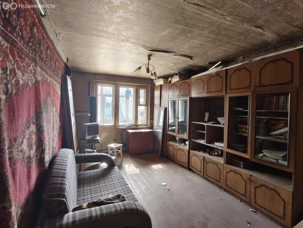 1-комнатная квартира: Сыктывкар, улица Малышева, 18 (33.9 м) - Фото 0