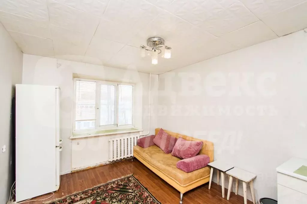 Комната Тюменская область, Тюмень Юганский проезд, 9 (9.9 м) - Фото 2