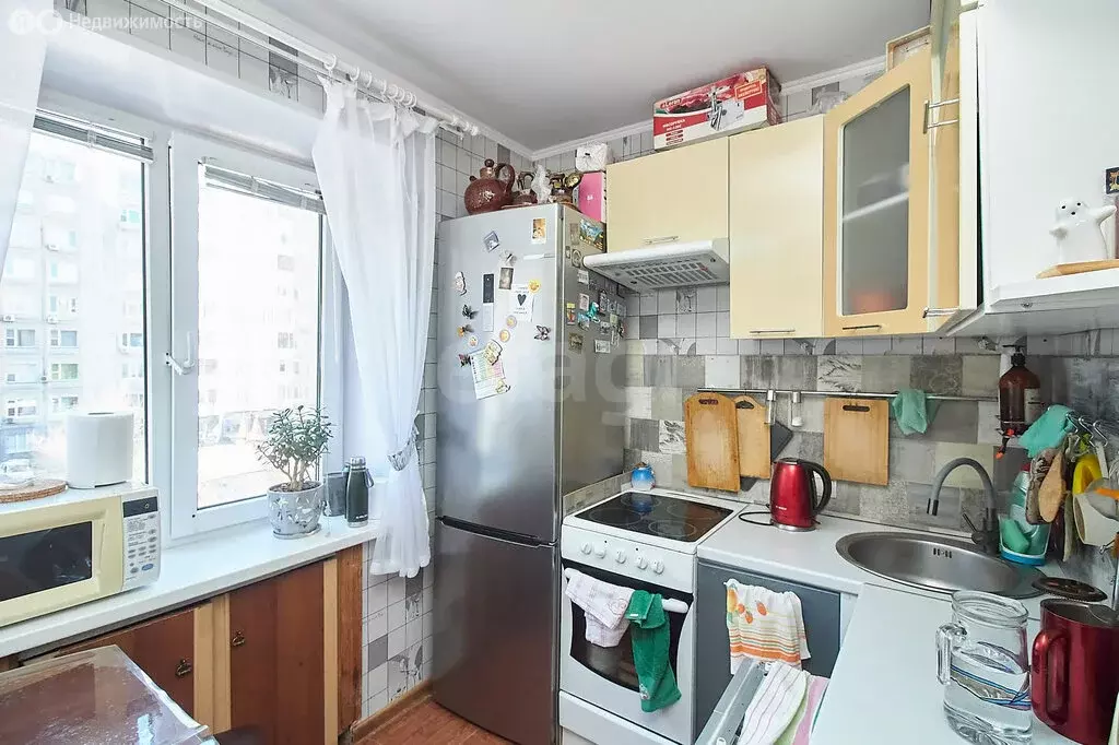 2-комнатная квартира: Тюмень, улица Фурманова, 4 (44.7 м) - Фото 2