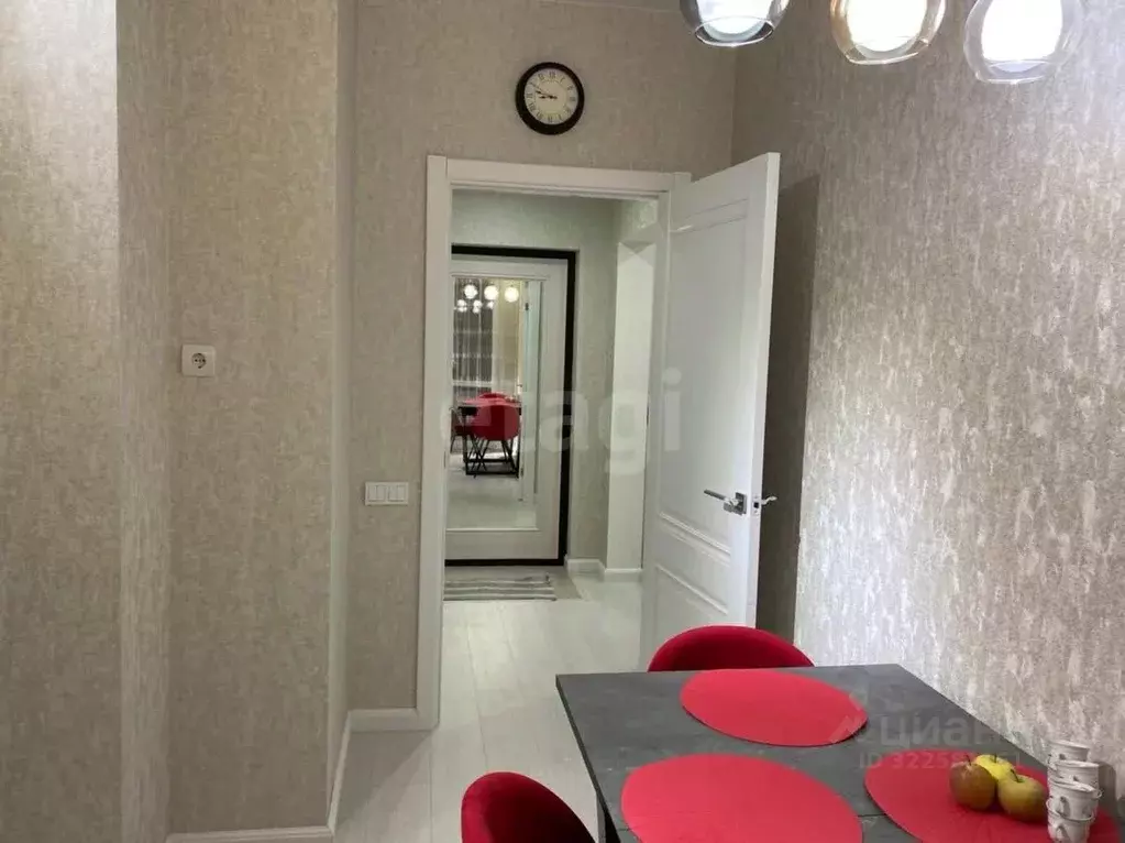 1-к кв. Сахалинская область, Южно-Сахалинск Загородная ул., 2к4 (34.0 ... - Фото 1