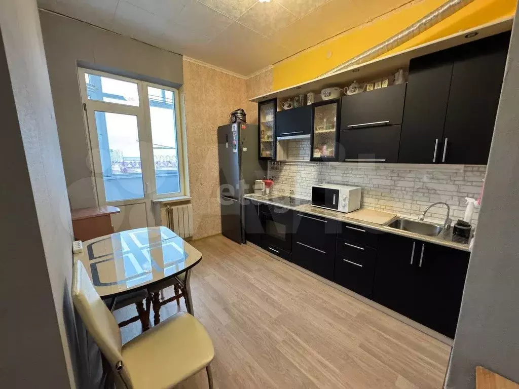 1-к. квартира, 39,6 м, 8/10 эт. - Фото 0