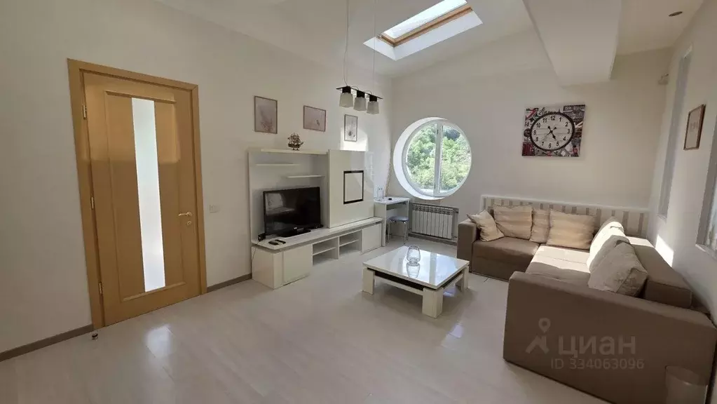2-к кв. Крым, Ялта ул. Загородная, 17А (69.1 м) - Фото 1