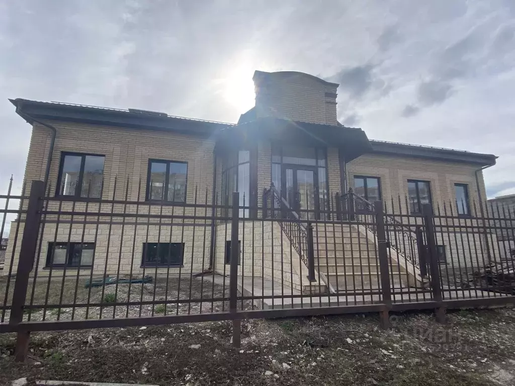 Дом в Татарстан, Альметьевск ул. Ришата Булгакова, 2 (440 м) - Фото 1