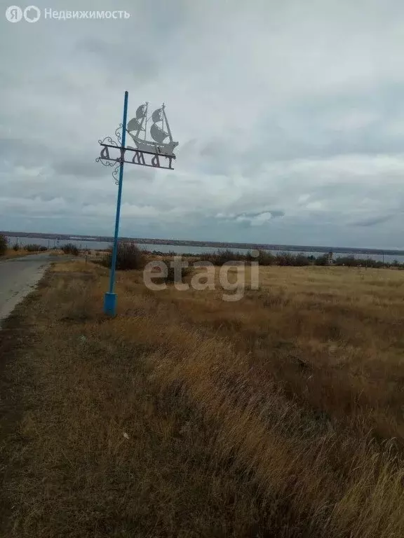 Участок в Саратовская область, муниципальное образование Красноармейск ... - Фото 0