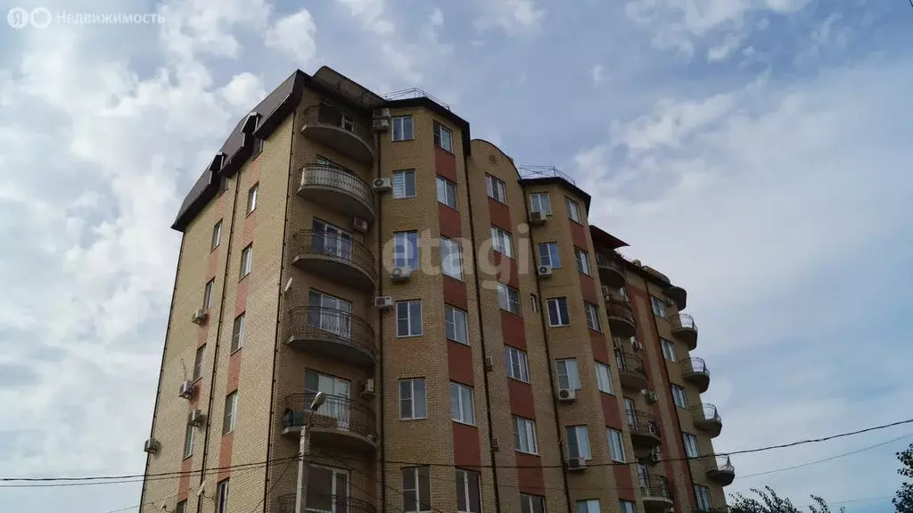 2-комнатная квартира: Астрахань, улица Латышева, 7В (72.9 м) - Фото 1